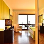 Ξενοδοχείο Pestana Promenade Ocean Φουνκάλ