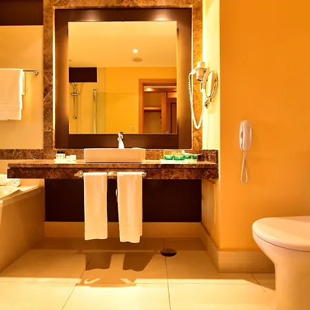 Pestana Promenade Ocean 4*
