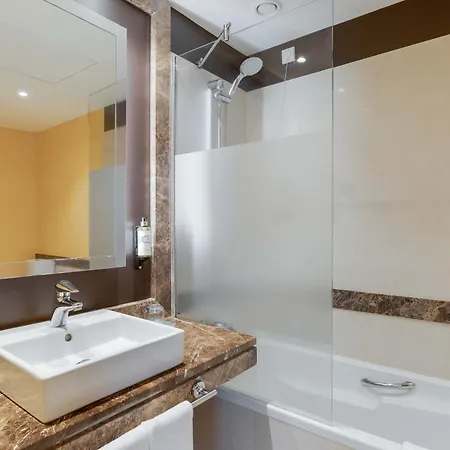 Otel Pestana Promenade Ocean 4*