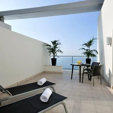 Ξενοδοχείο Pestana Promenade Ocean Φουνκάλ