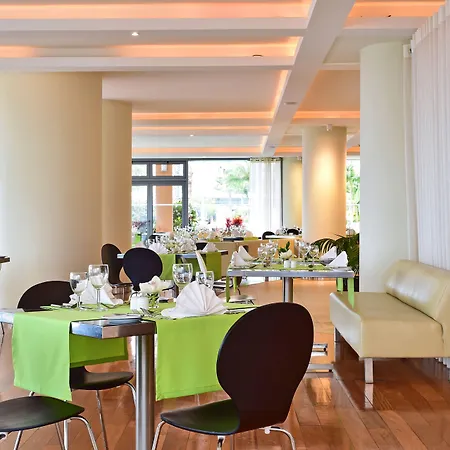 Hotel Pestana Promenade Ocean 4*