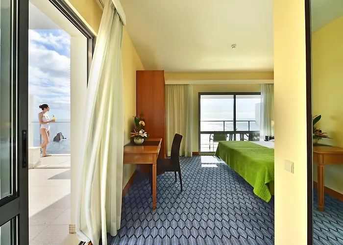 Pestana Promenade Ocean Hotel 4*