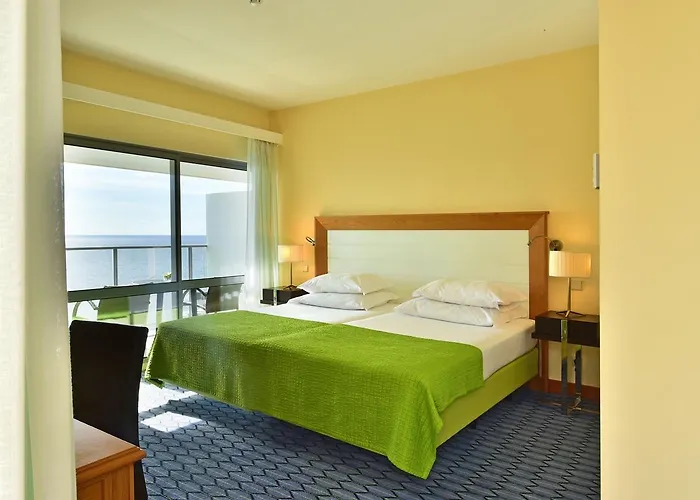 Hotel Pestana Promenade Ocean 4*
