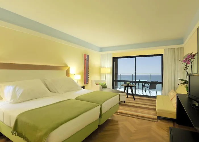 Pestana Promenade Ocean Hotel 4*