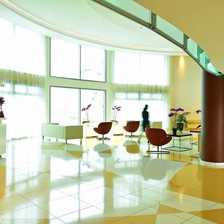 Pestana Promenade Ocean 4* Funchal