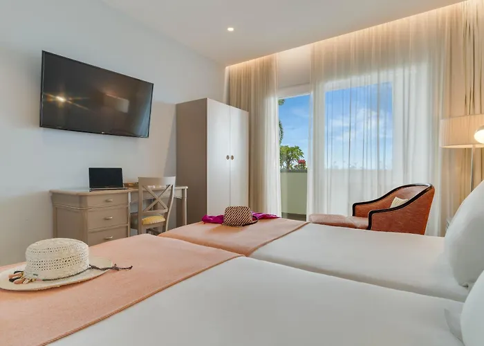 Pestana Promenade Ocean 4*