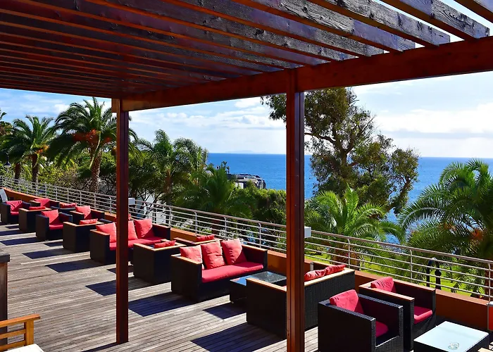 Szálloda Pestana Promenade Ocean 4*